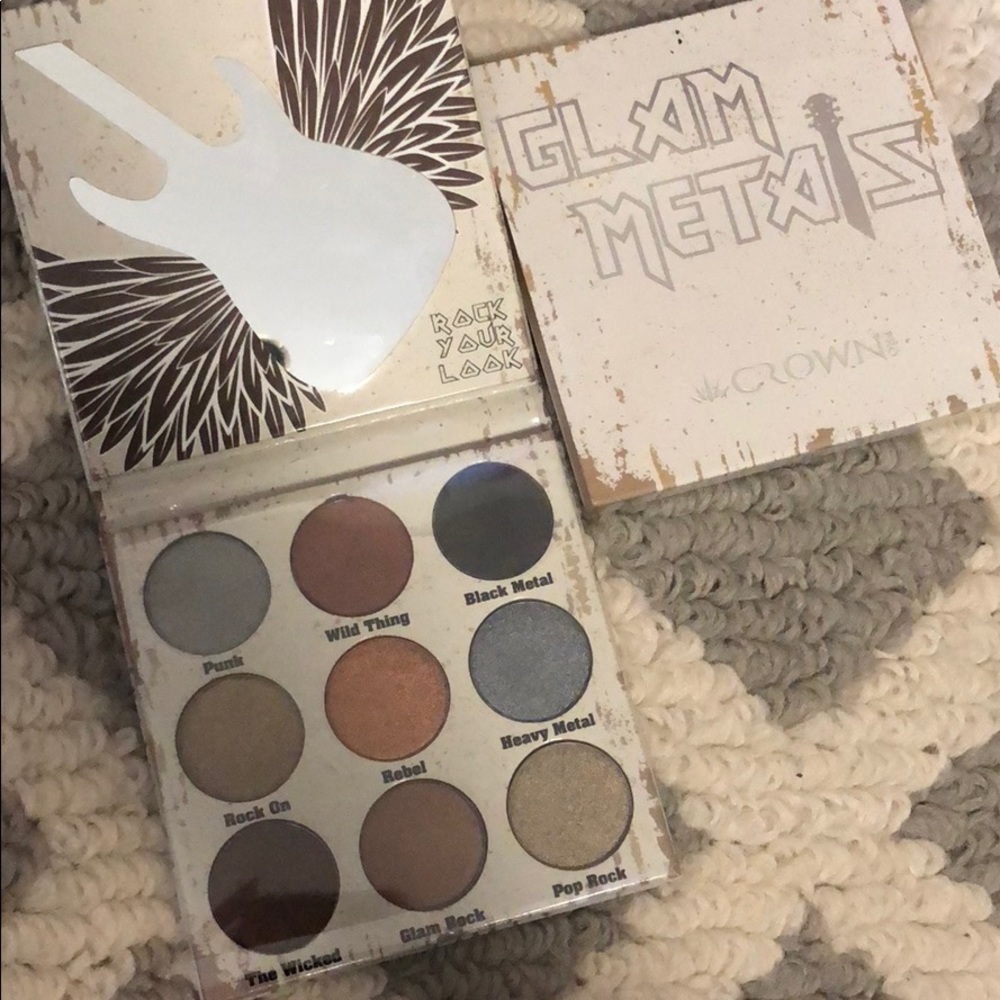 Glam metals eyeshadow palette